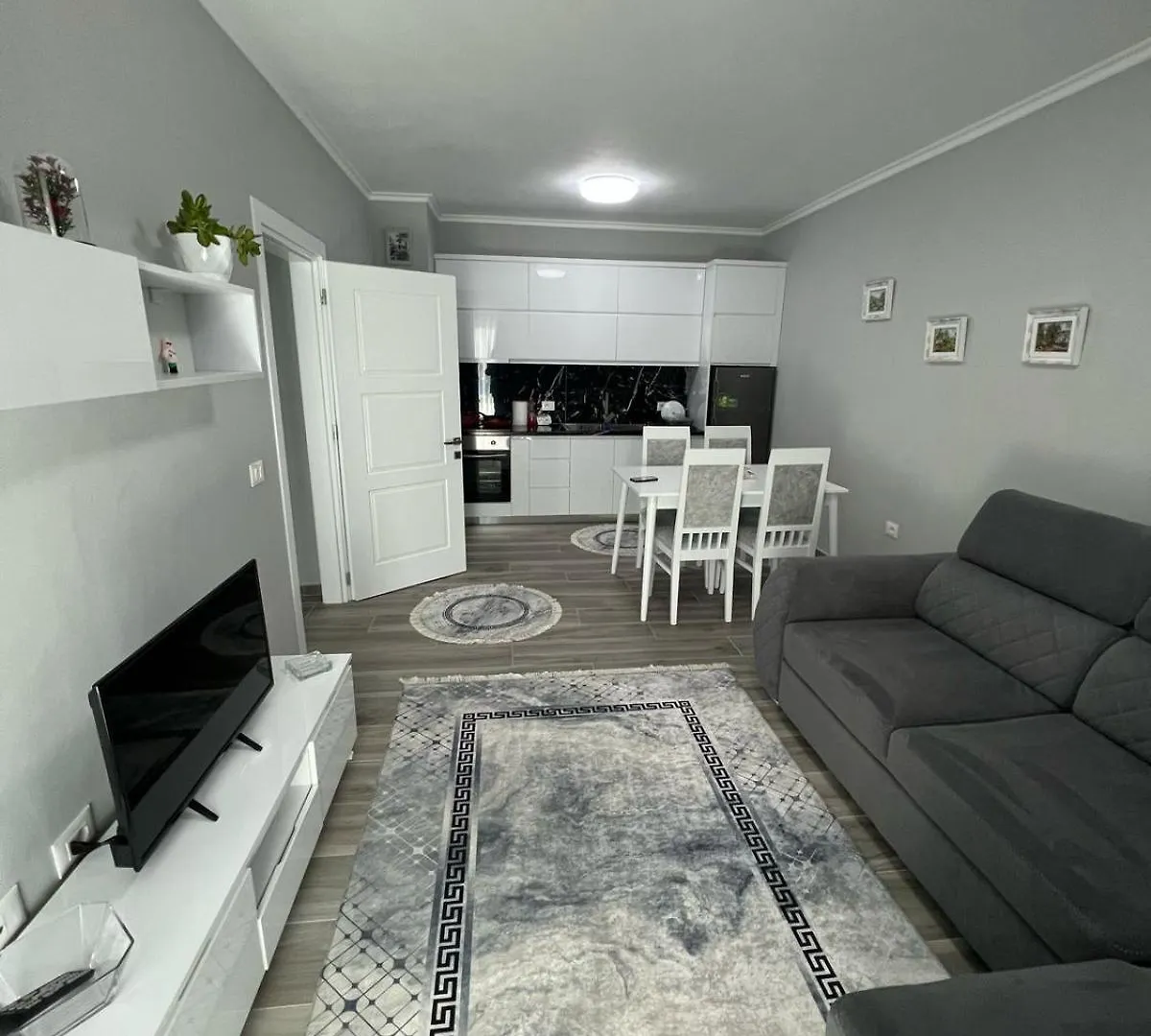Apartament Tushemisht Pogradec